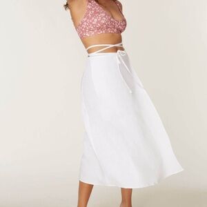 Andie Swim Vacation Beach Linen Blend Wrap Skirt in Coco White Light Pink L/XL